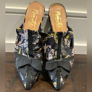 Nanette Lepore Allegra black floral velvet mule with bow- size 5.5